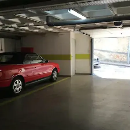 The Central With Parking Garage